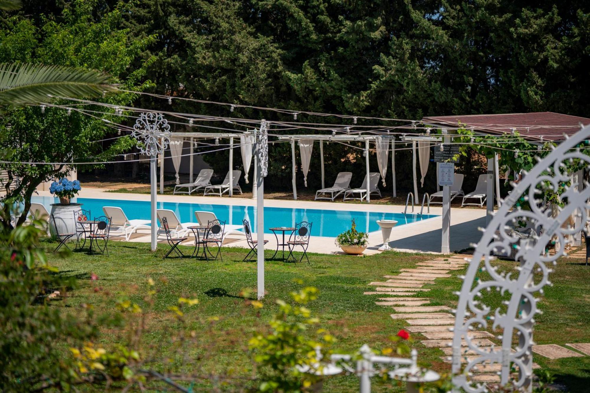 Masseria Montepaolo Dimora Di Charme コンヴェルサーノ エクステリア 写真